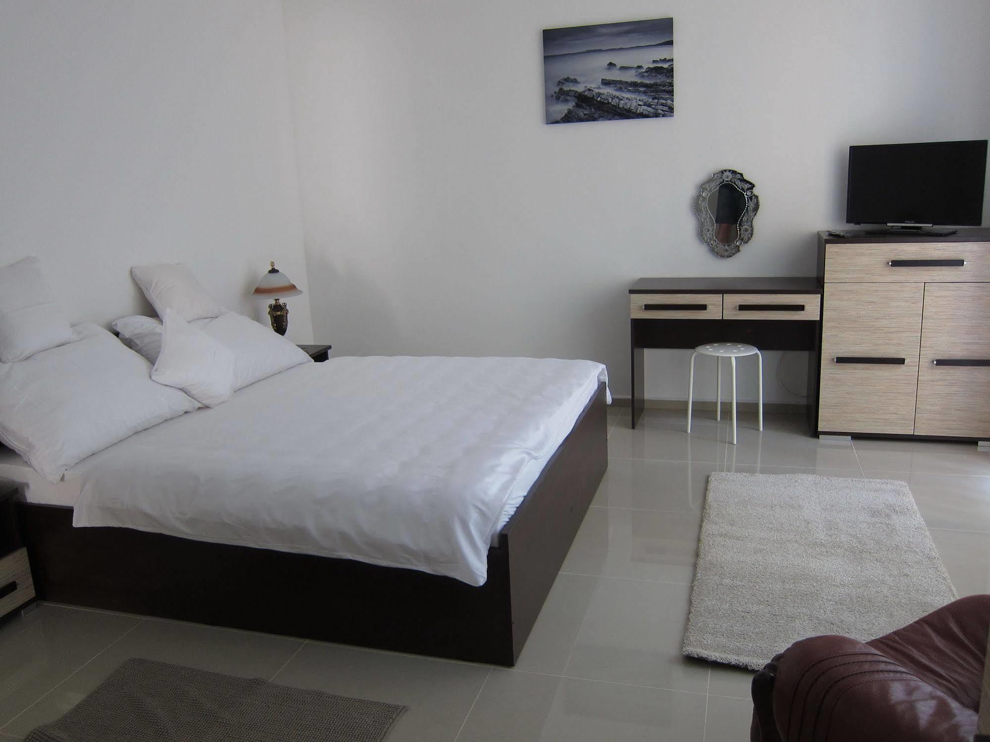 Madonna Apartments Karlowe Wary Zewnętrze zdjęcie