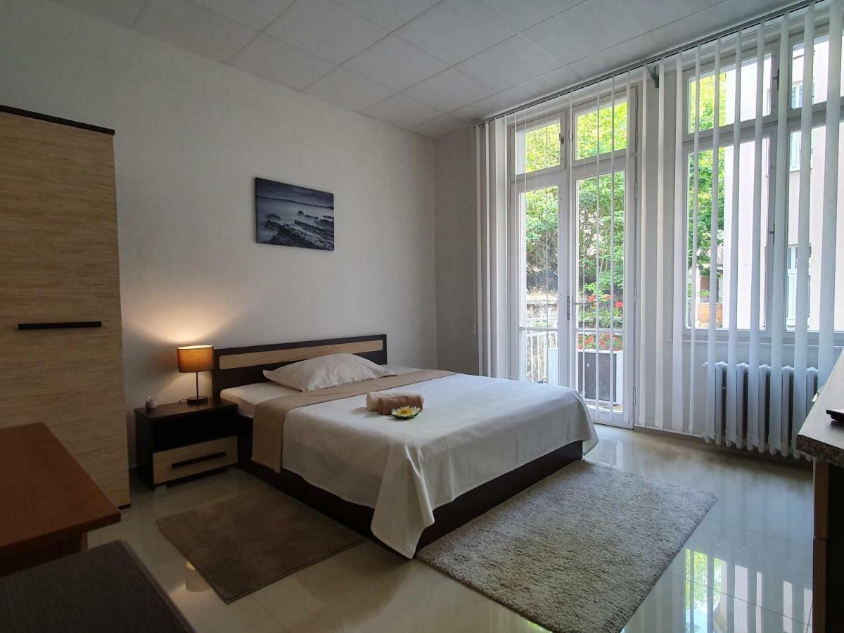 Madonna Apartments Karlowe Wary Zewnętrze zdjęcie